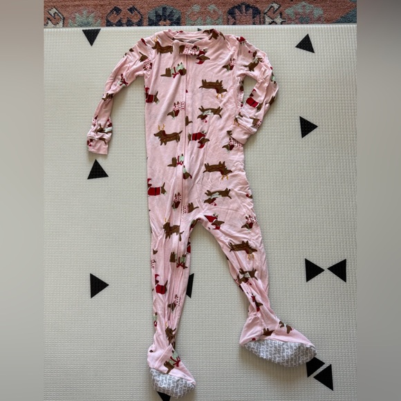 Carter’s|Baby girl footsie pajamas in dog Christmas print,novelty•••24M,bamboo - Picture 1 of 4